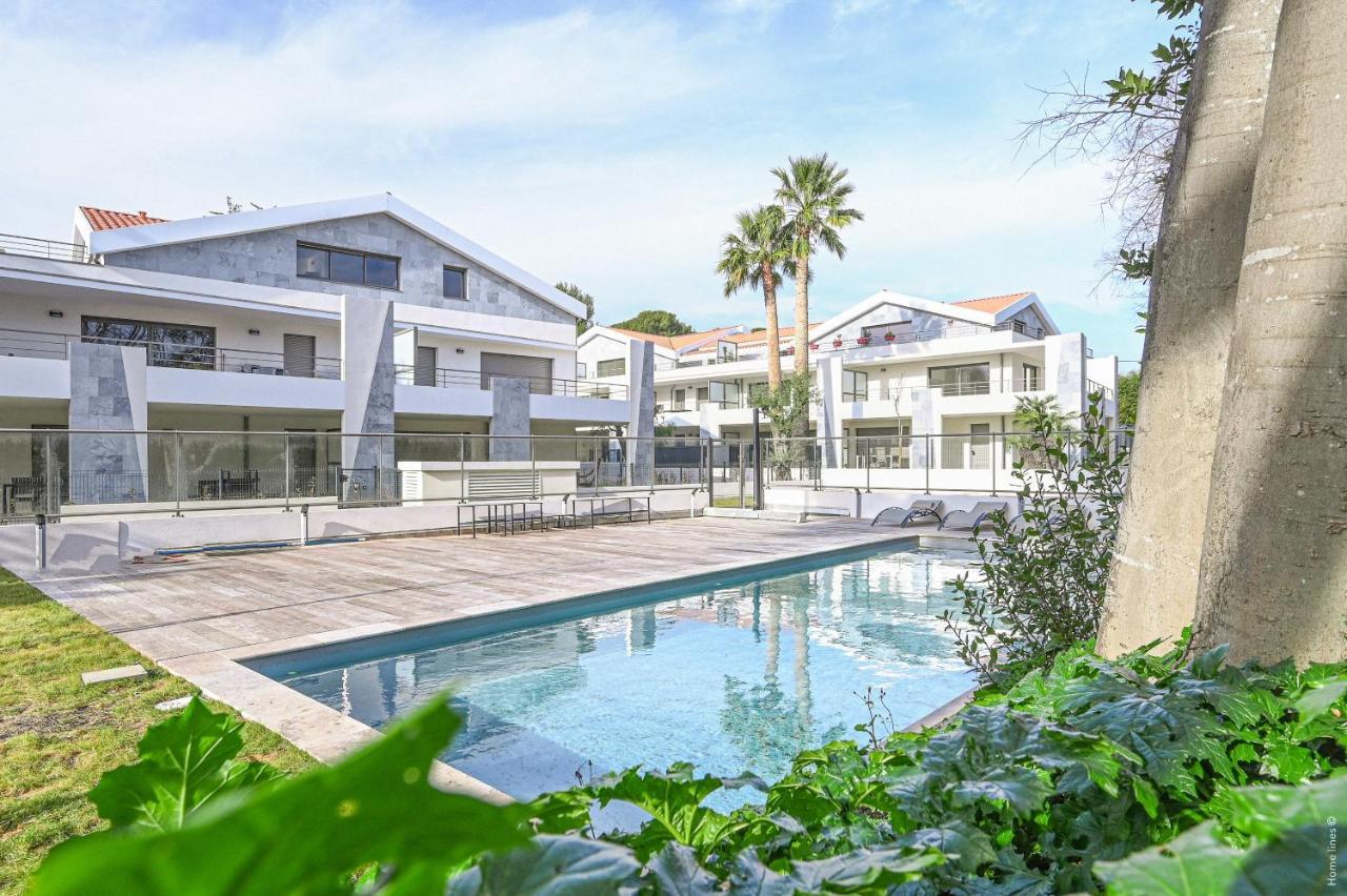 T3 Neuf - C13 - Jardin-terrasse Et Piscine - Acces Direct Plages Et Centre Village *