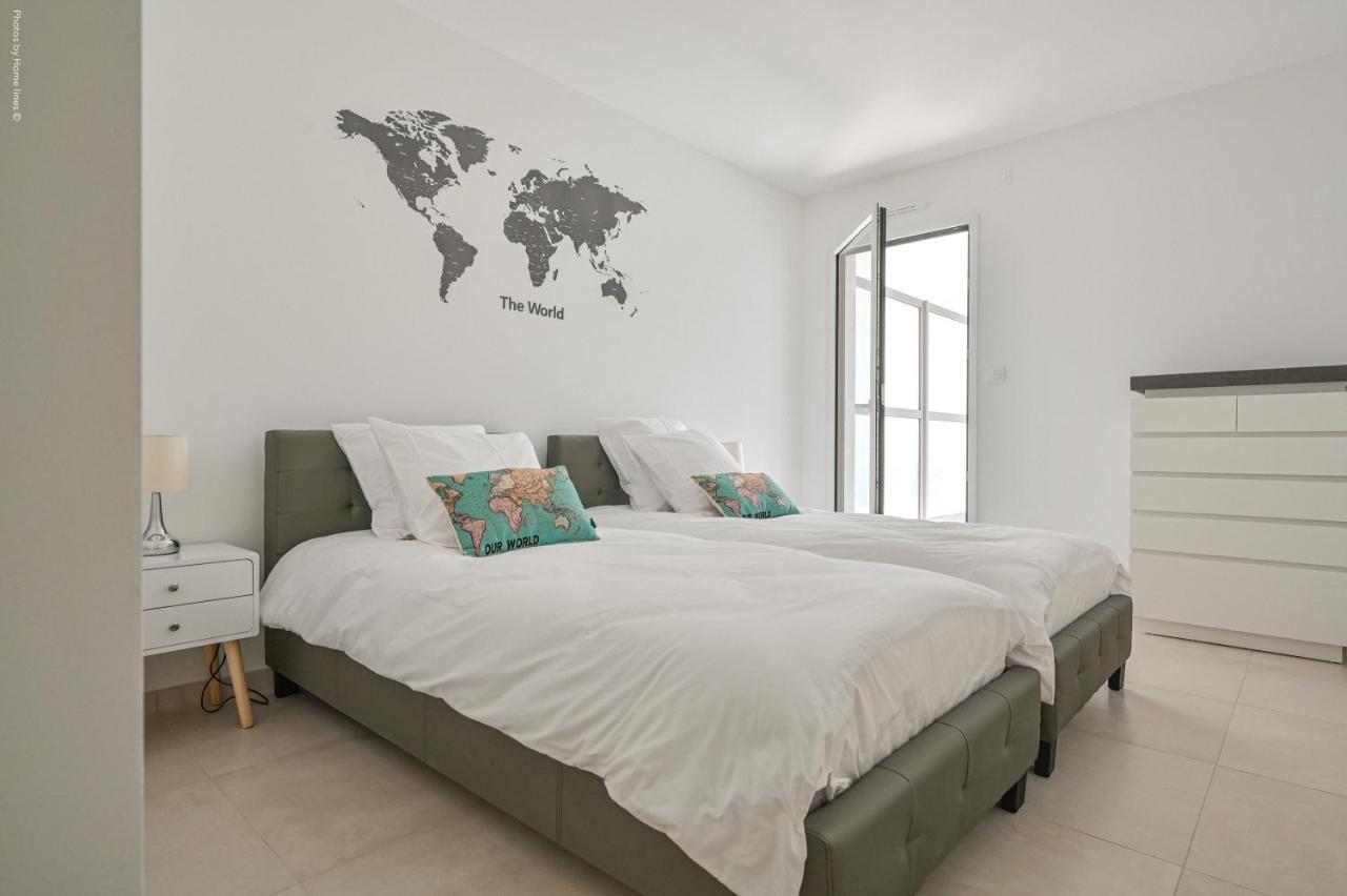 T3 Neuf - C13 - Jardin-terrasse Et Piscine - Acces Direct Plages Et Centre Village * Saint-Cyr-sur-Mer